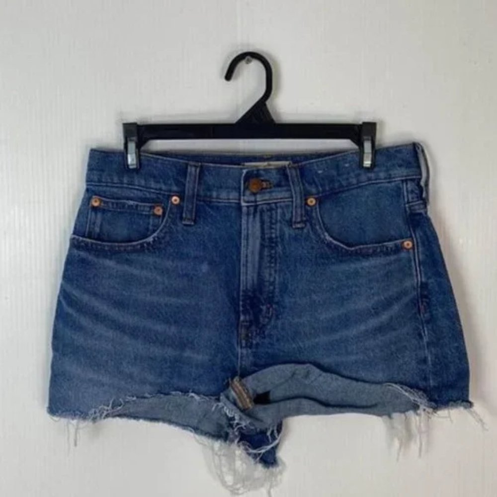 ✨3/$25✨ Madewell The Perfect Jean Short - 28
